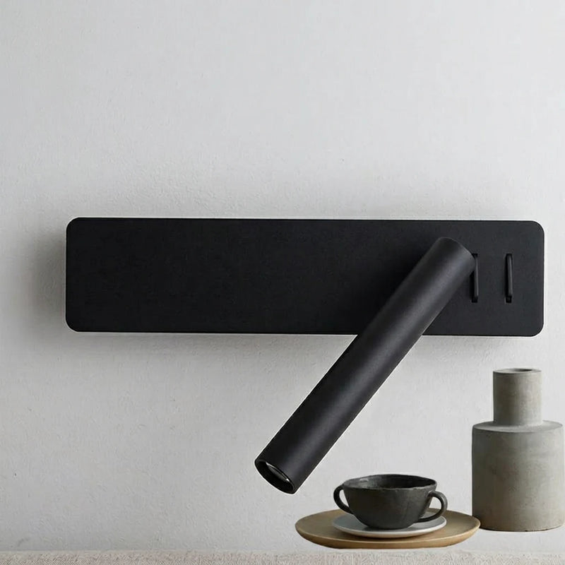 Applique murale LED 3W aluminium mat éteinte, fixée au mur dans une chambre minimaliste lumière naturelle, Tendre Veilleuse