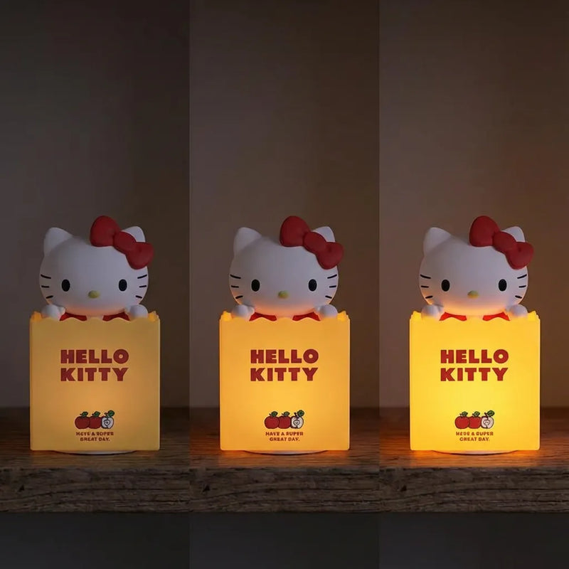 Veilleuse Hello Kitty sac silicone jaune trio allumees lumiere chaude nuit meuble bois Tendre Veilleuse