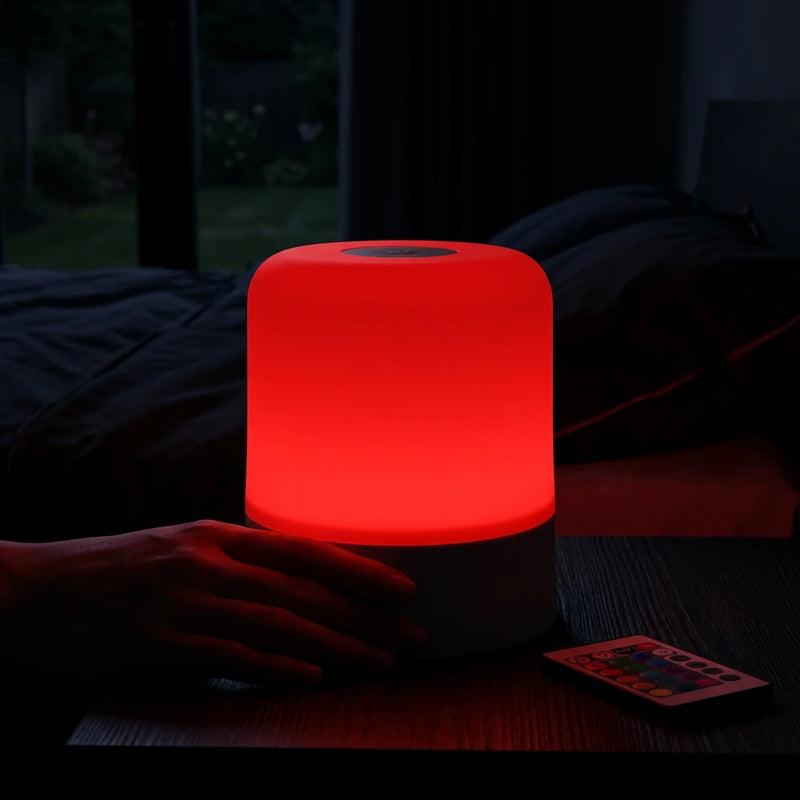 Veilleuse lumière rouge RGB en mode rouge doux dans une chambre la nuit Tendre Veilleuse