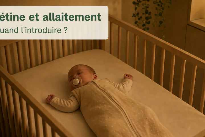 Bébé allaité endormi avec sa tétine dans une chambre en lumière tamisée, Tendre Veilleuse