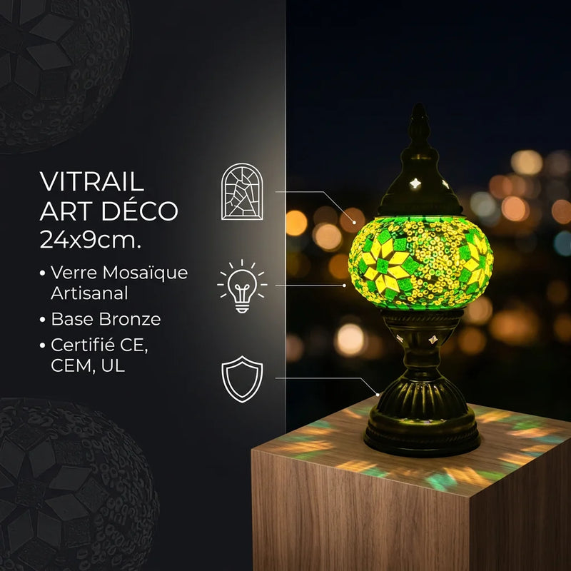 Infographie lampe de chevet vitrail Art Déco mosaïque 24x9cm : verre artisanal, base bronze, certifiée CE CEM UL, lumière ambre 2700K, livraison gratuite France — Tendre Veilleuse
