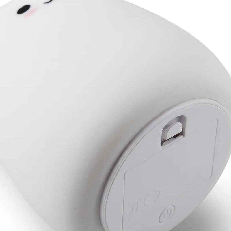 Détail macro texture silicone souple sans BPA de la veilleuse chat Tofu™, surface mate sans angles, base ABS stable — Tendre Veilleuse