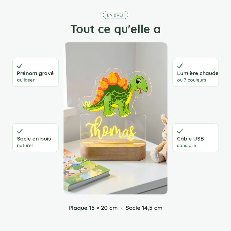 Veilleuse dinosaure personnalisée en bref : prénom gravé, socle en bois, lumière chaude ou 7 couleurs, USB sans pile