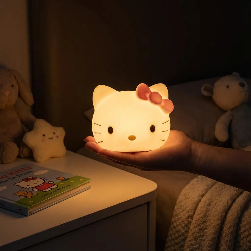 Veilleuse Hello Kitty grosse tete silicone allumee tenue en main lumiere chaude chevet nuit Tendre Veilleuse
