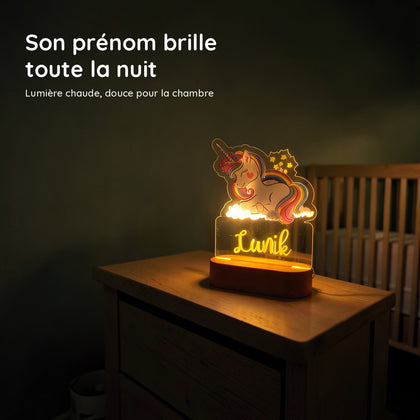 Veilleuse licorne personnalisée avec prénom, socle en bois