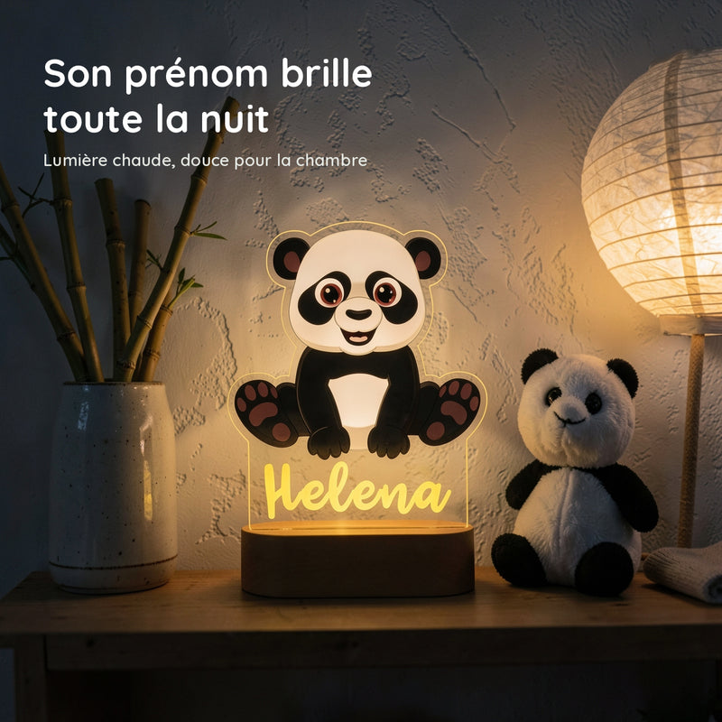 Veilleuse panda personnalisée allumée en lumière chaude la nuit dans une chambre de bébé